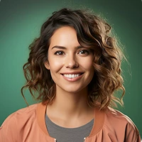 author-img-4